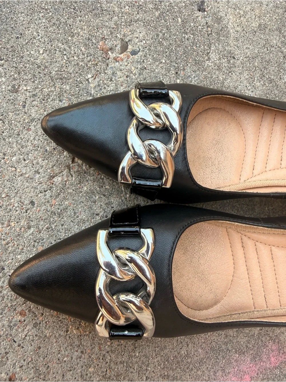 Pointed Toe Black Chain-Accent Women’s kitten heels